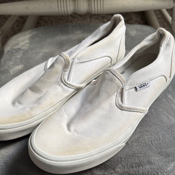 Vans Shoes - Vans Classic White cavas Slip-On Sneakers women’s size 10